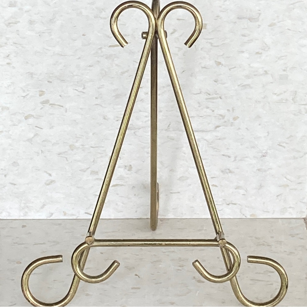 ‼️SOLD‼️ Vintage Scrolled Brass Easel